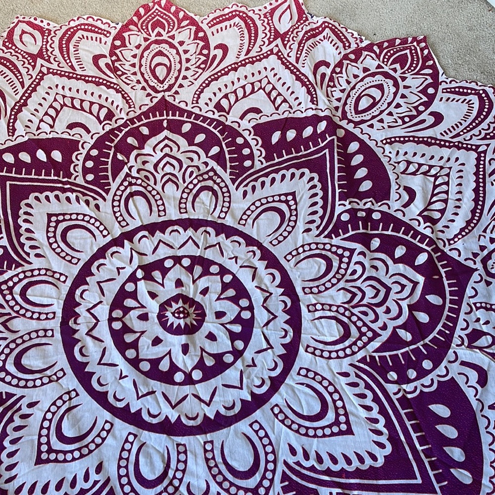 Lotus Shaped Tapestry - Picture 6 of 6